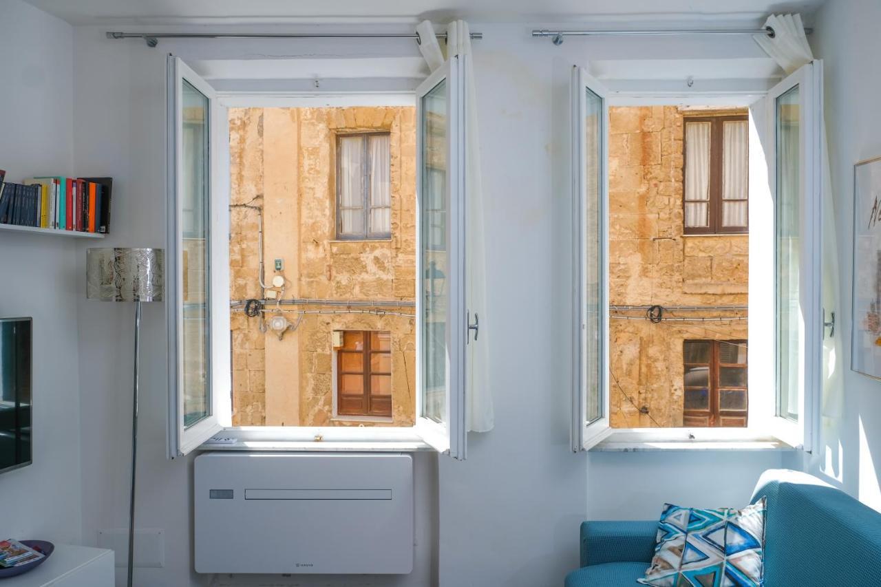 Welcomely - Joia Apartment Alghero Bagian luar foto